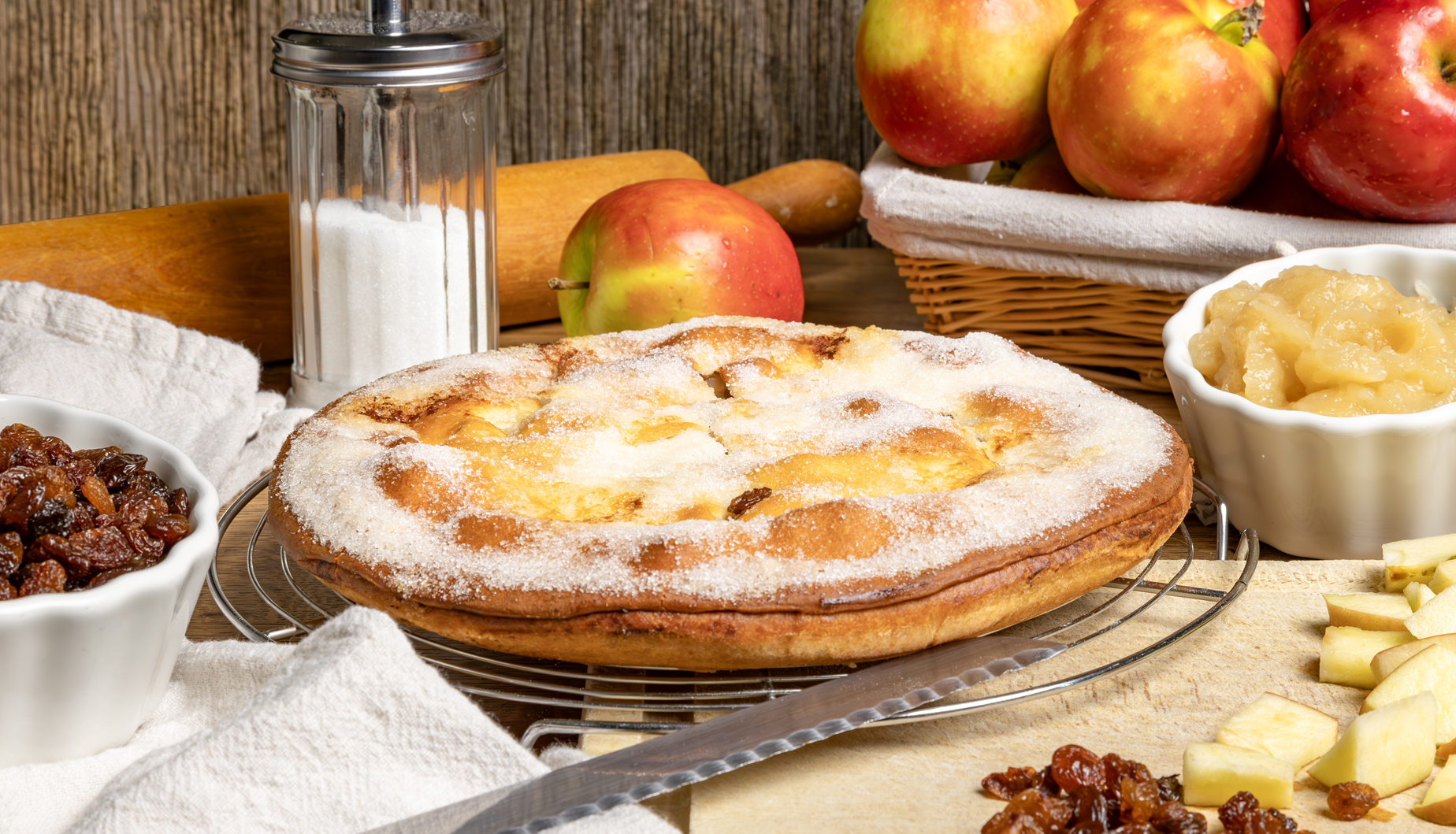 295-tarte-pomme-raisins-photo-1848-1059-pix