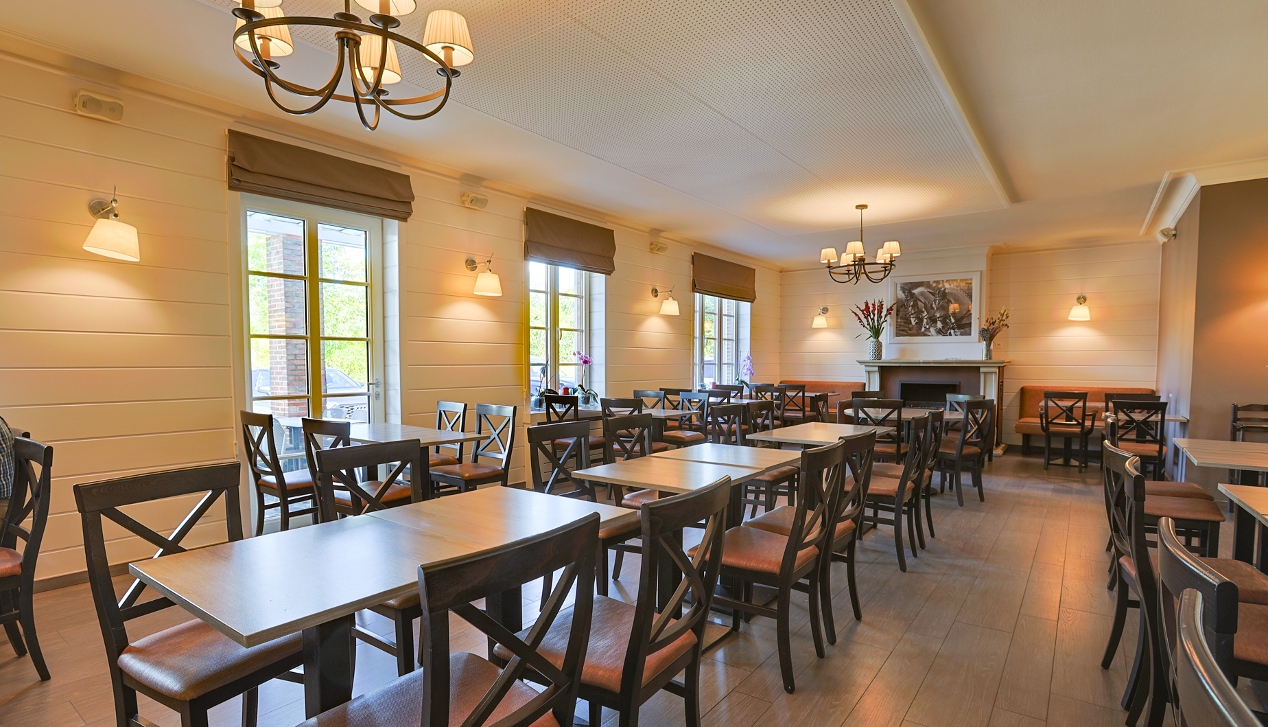 salle-restaurant-0179-1848-1059