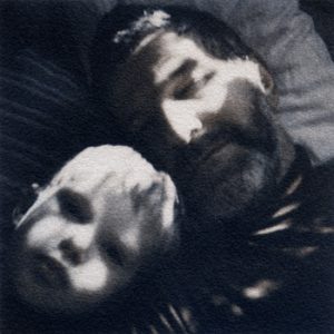 Pappa och Viktor, Polaroid 600, tvåfärgseparerad, kombinationstryck Cyan – Van dyke