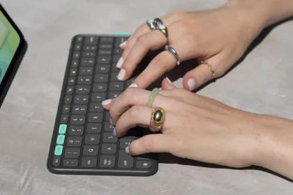 Logitech Flip Folio