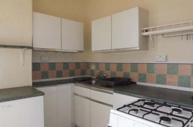 Pdgroup gold properties 2 flats end of terrace House Located in Morecambe kitchen
