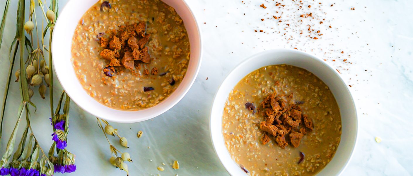 Foto van de overnight oats met koffie van Peanuts & Nutmeg.