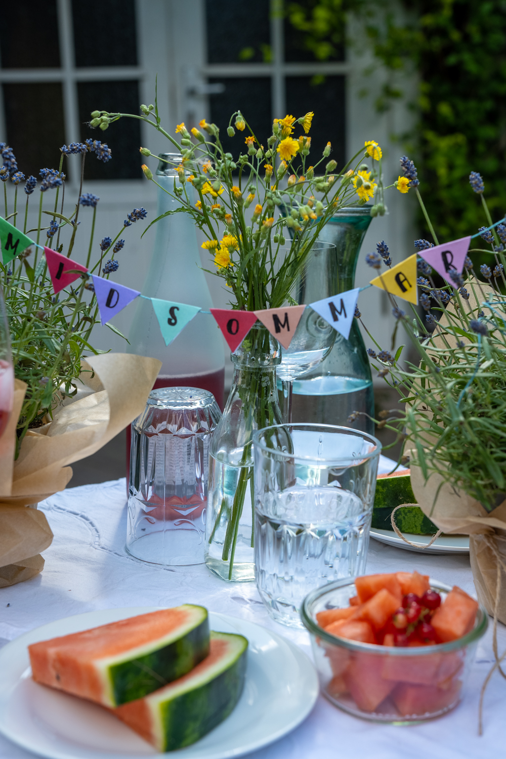 Midsommar - Wimpelkette selbstbasteln