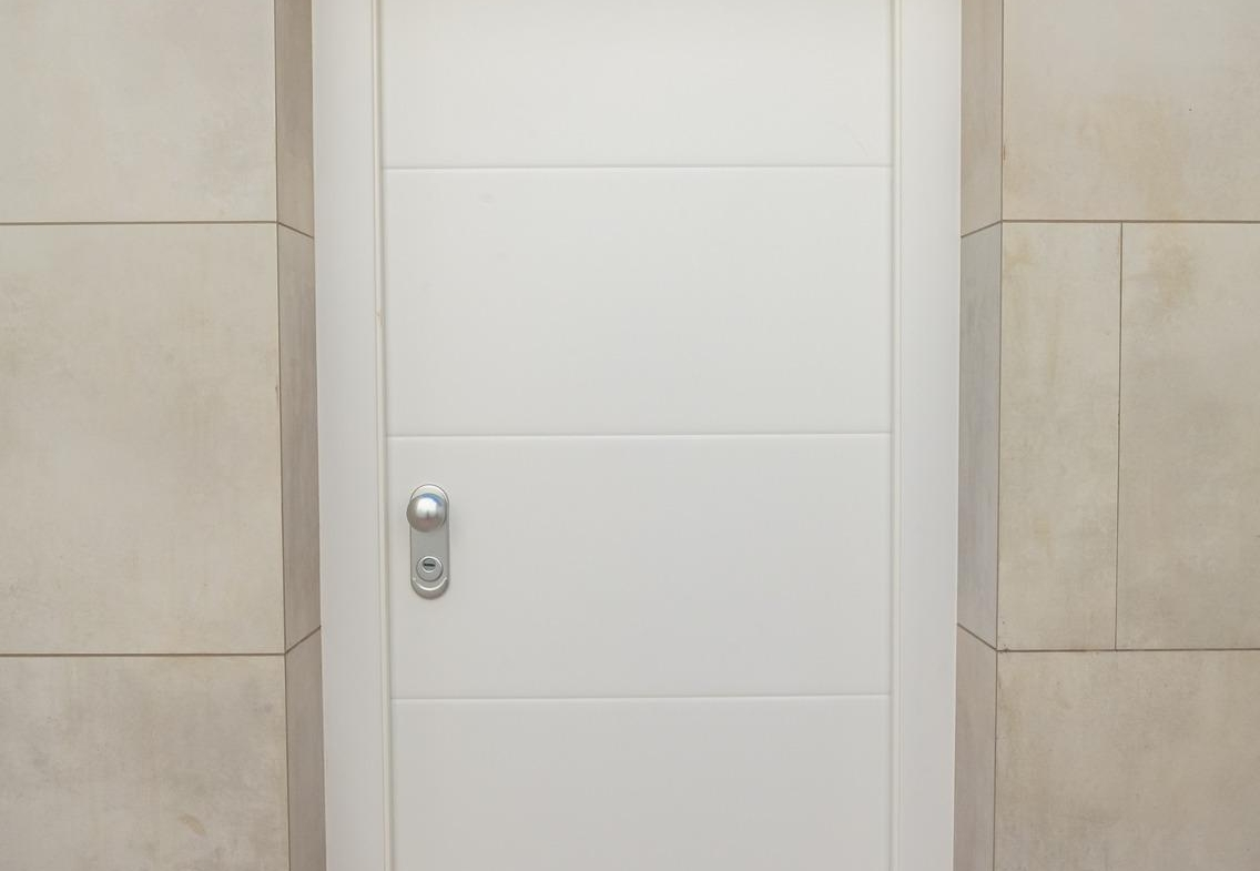 1136