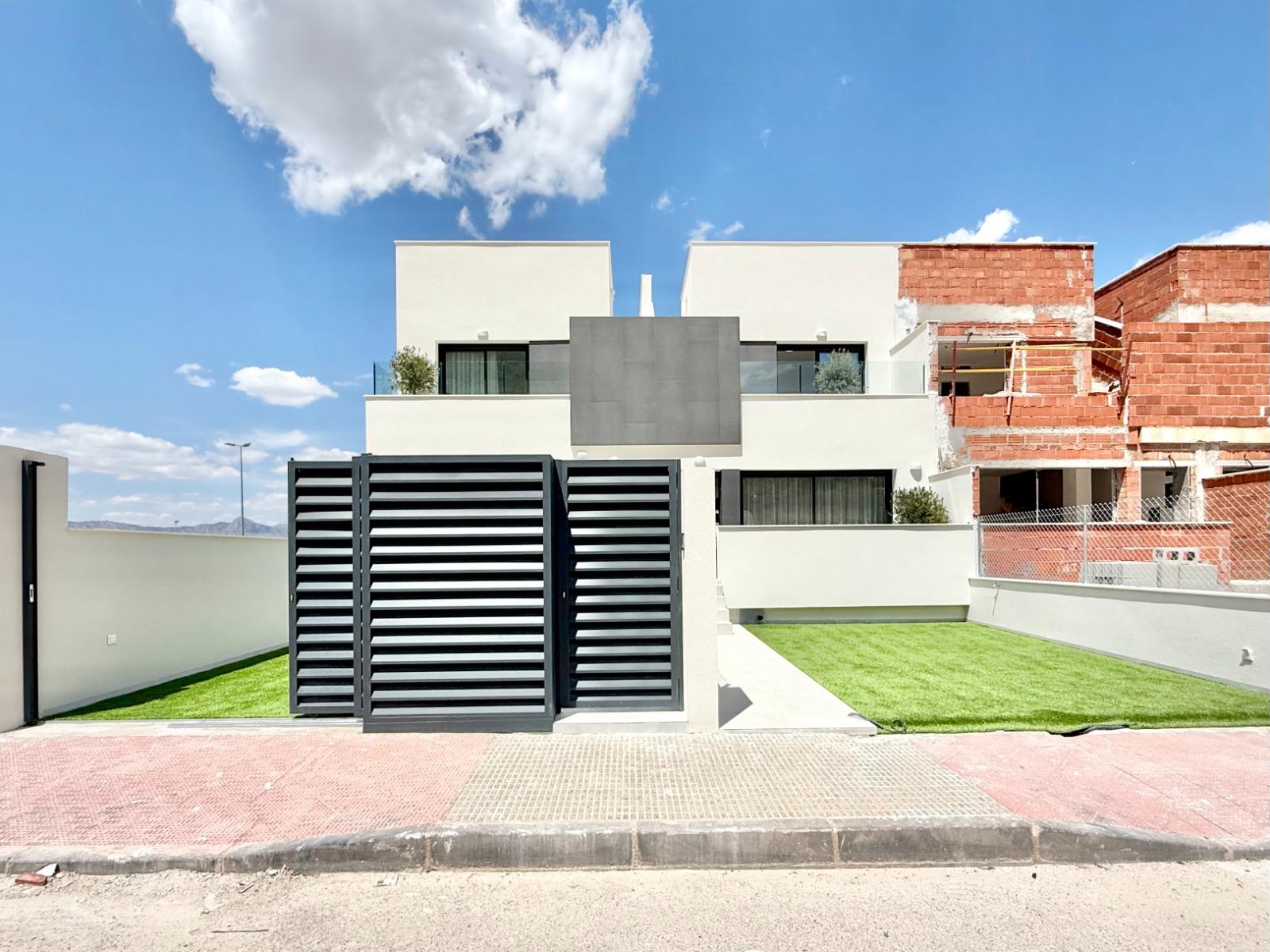 high-bungalow in Cox — Ref 28059