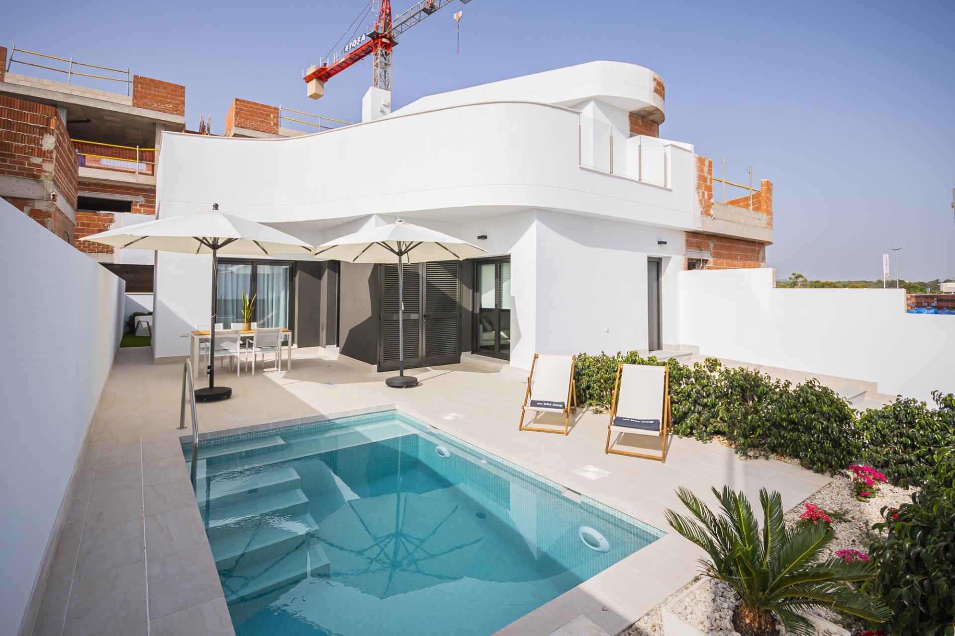terraced in Torrevieja — Ref 36145
