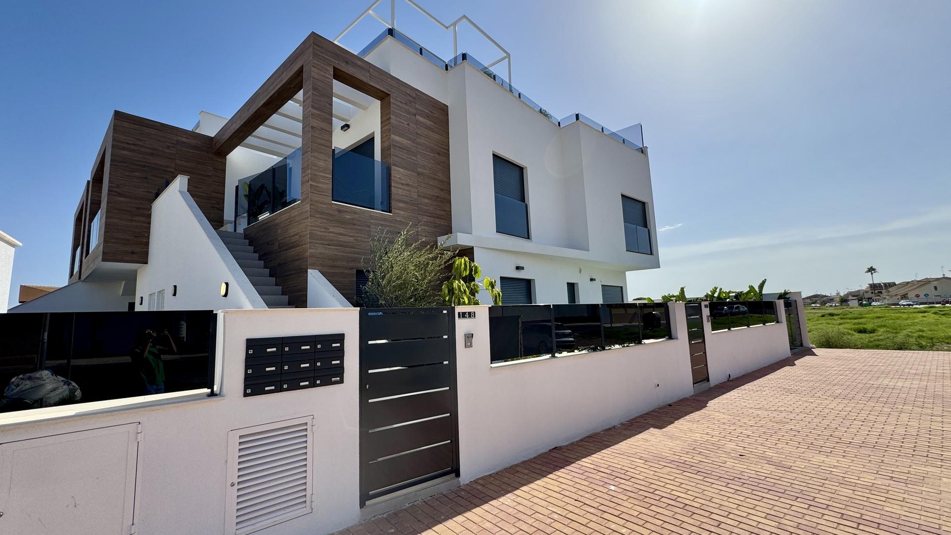 low-bungalow in San Pedro del Pinatar — Ref 18379