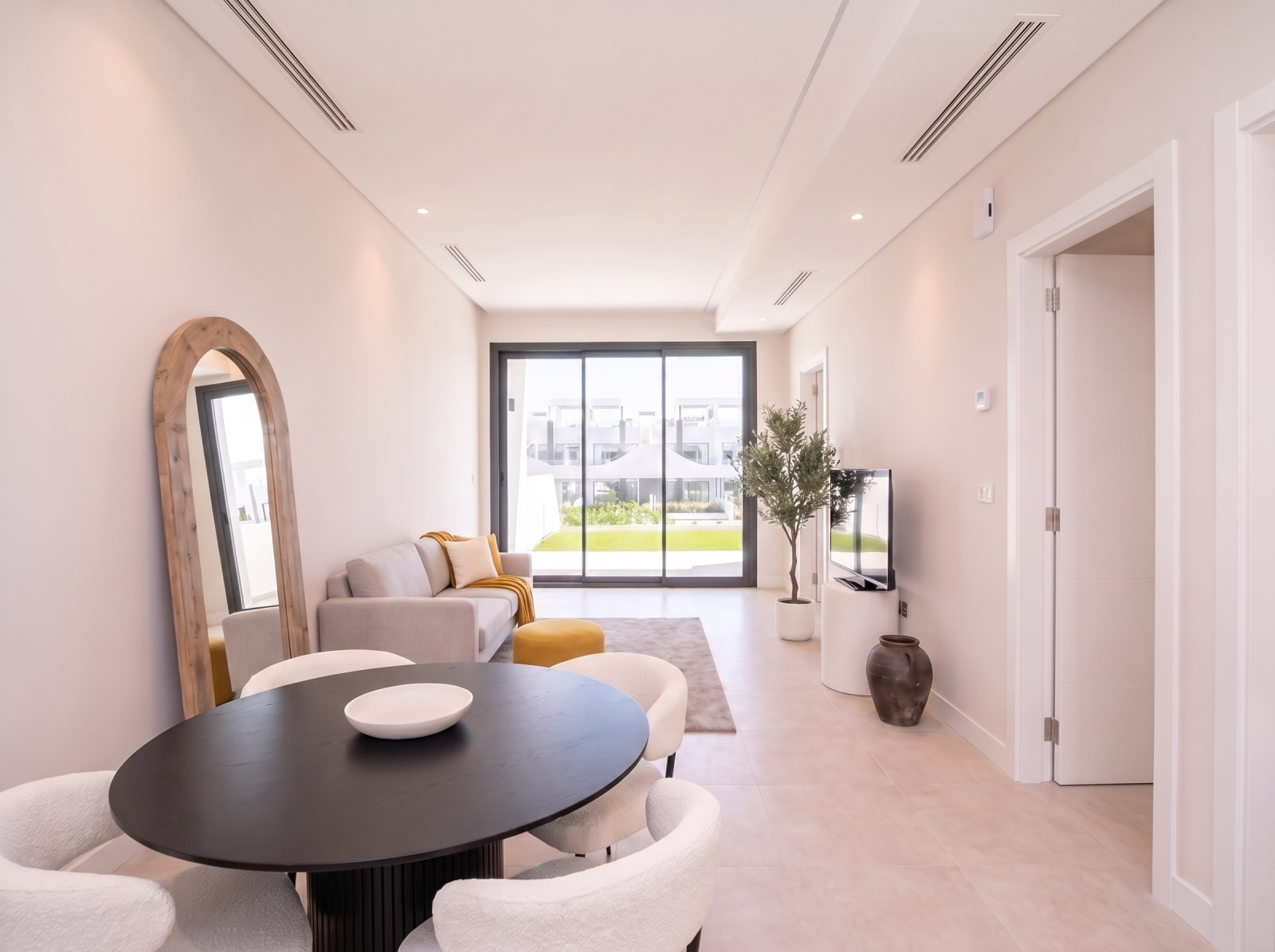 low-bungalow in San Fulgencio — Ref 18708