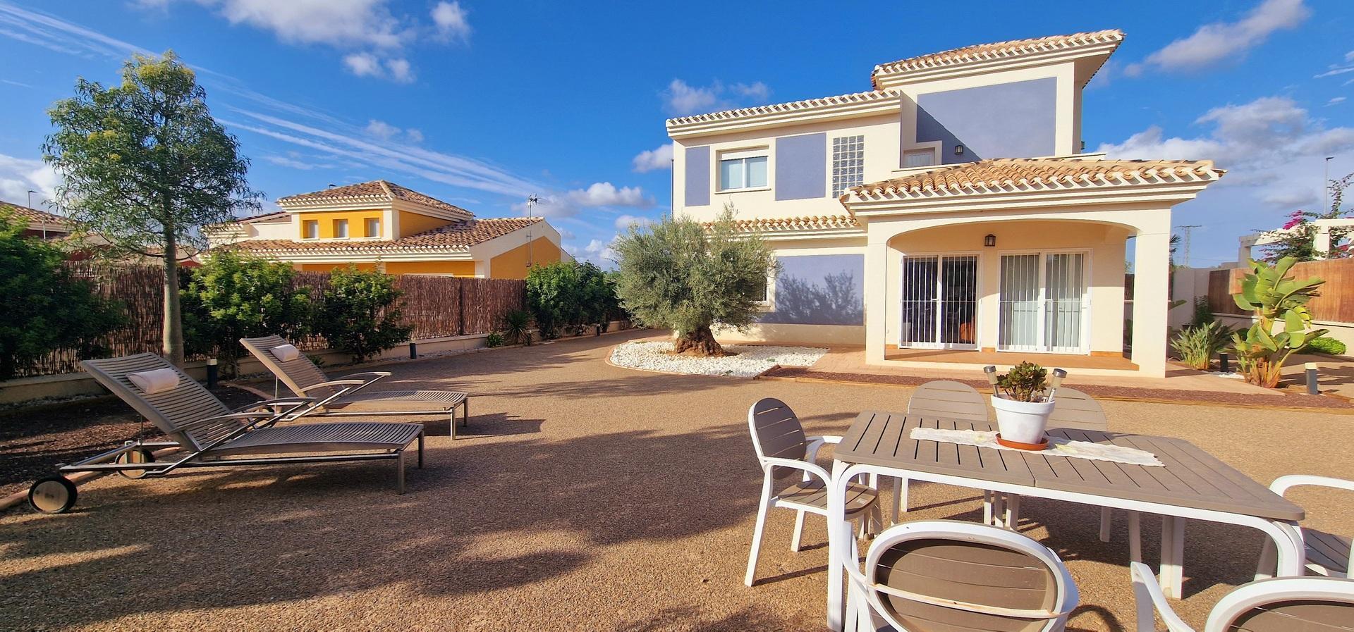 detached in Purias — Ref 17626