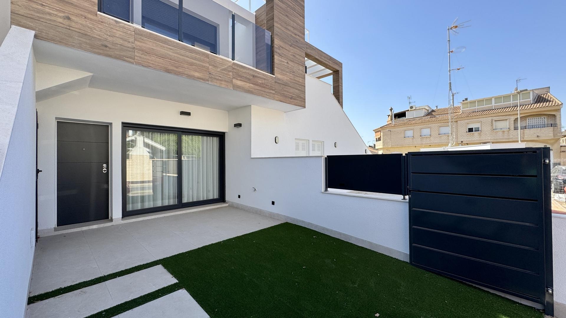 low-bungalow in San Pedro del Pinatar — Ref 18379