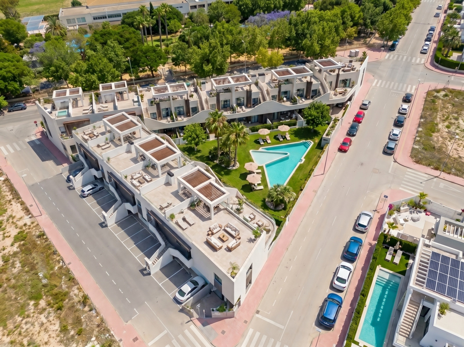 low-bungalow in San Fulgencio — Ref 18708