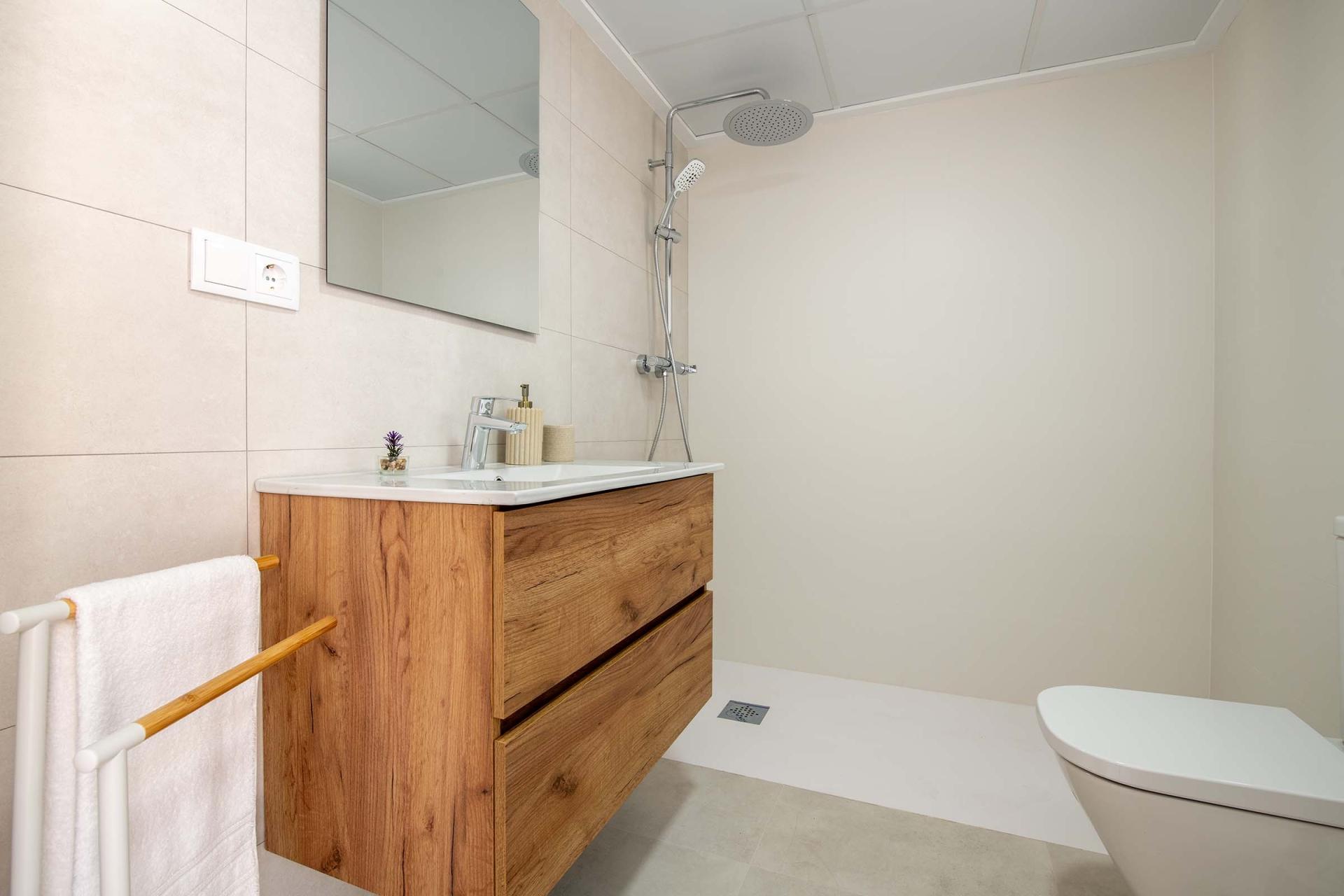 terraced in Cox — Ref 28047