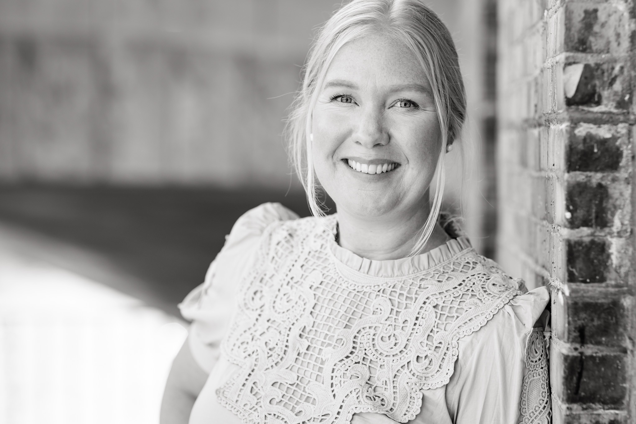 a black and white portrait of author Erica Eklund in Norrköping Sweden