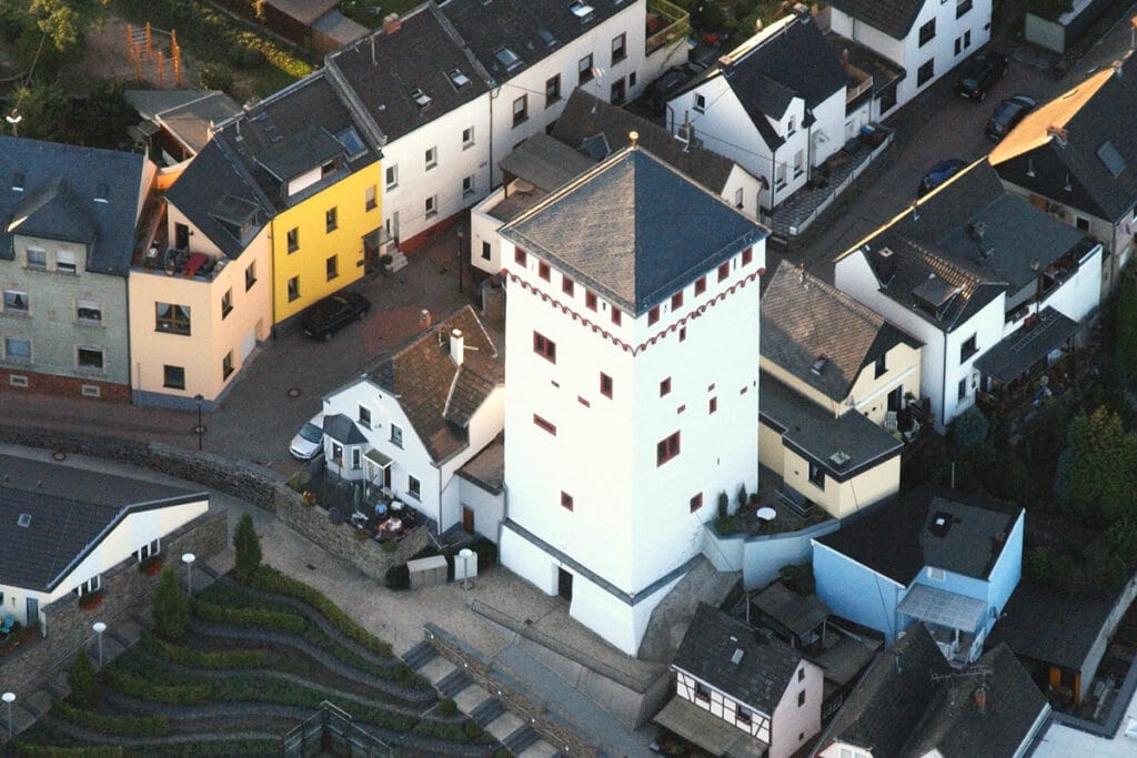 Der Turm von Weißenthurm, Luftaufnahme