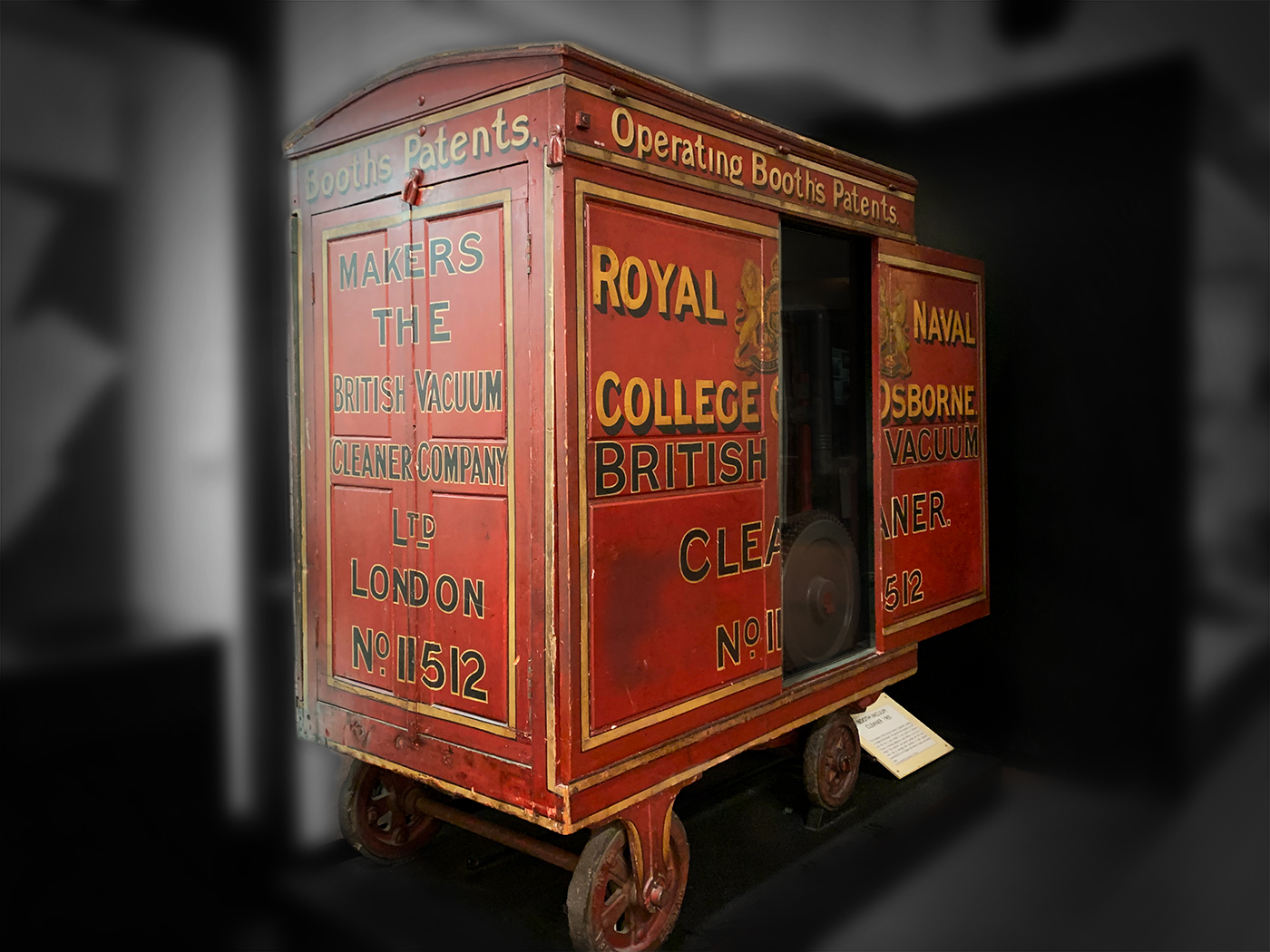 Who Invented the First Powered Vacuum Cleaner? Help & Advice Guide