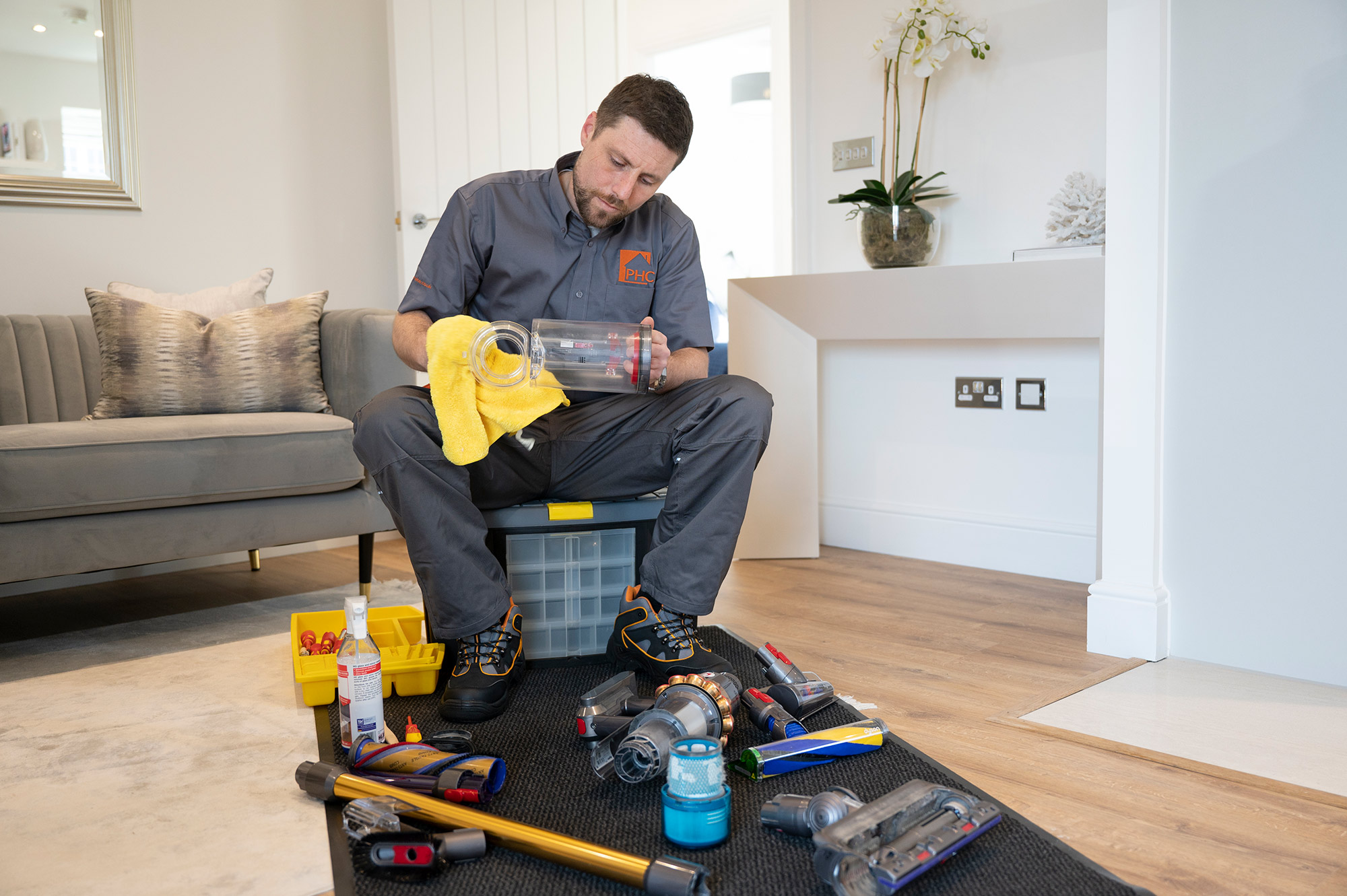 4 Signs Your Vacuum Cleaner Needs Servicing | Help & Advice