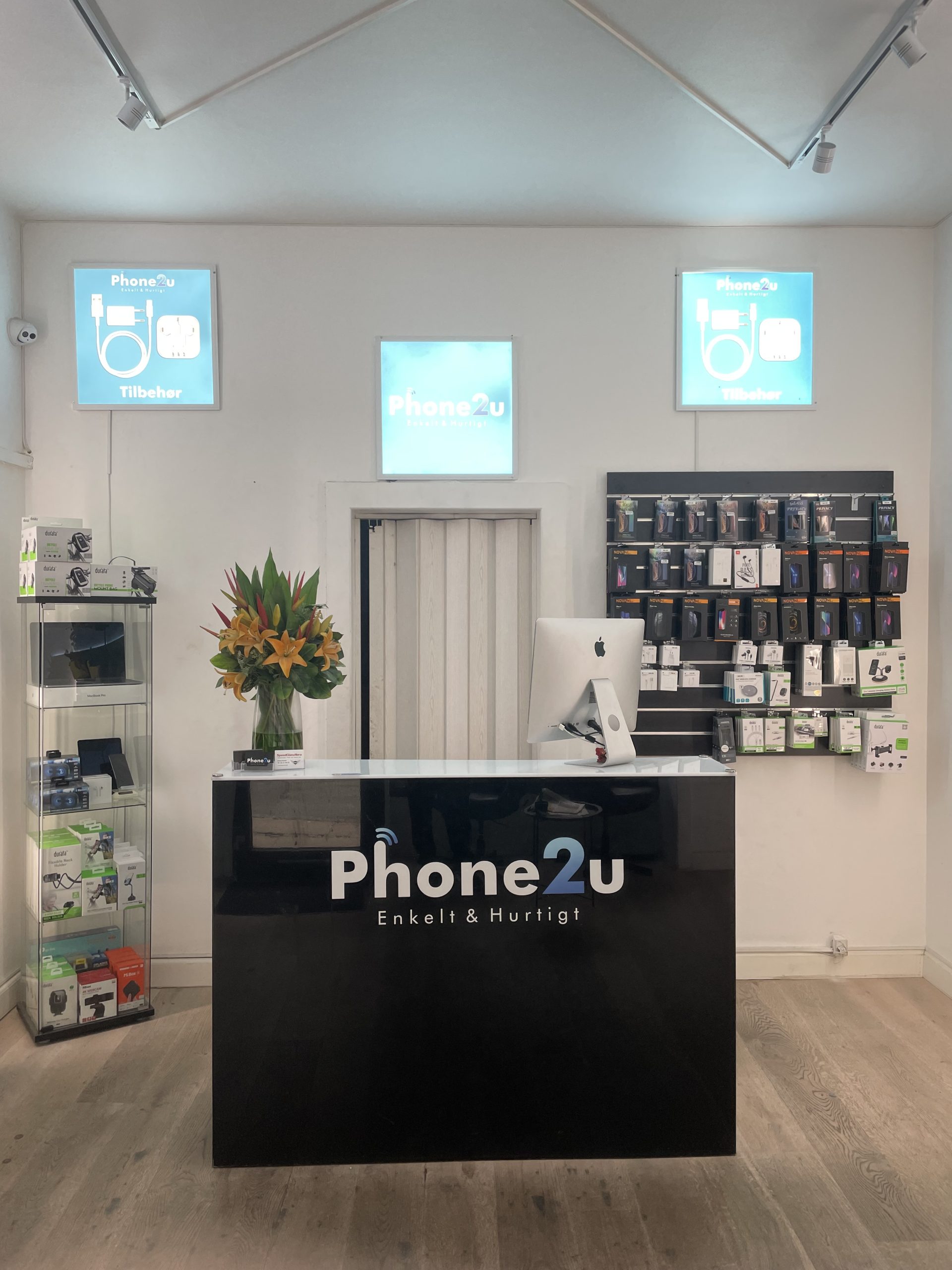 Har du spørgsmål? Kontakt Phone2U i Valby for hurtig og professionel mobilreparation. Ring på 71 44 44 59 eller skriv til info@phone2u.dk.​