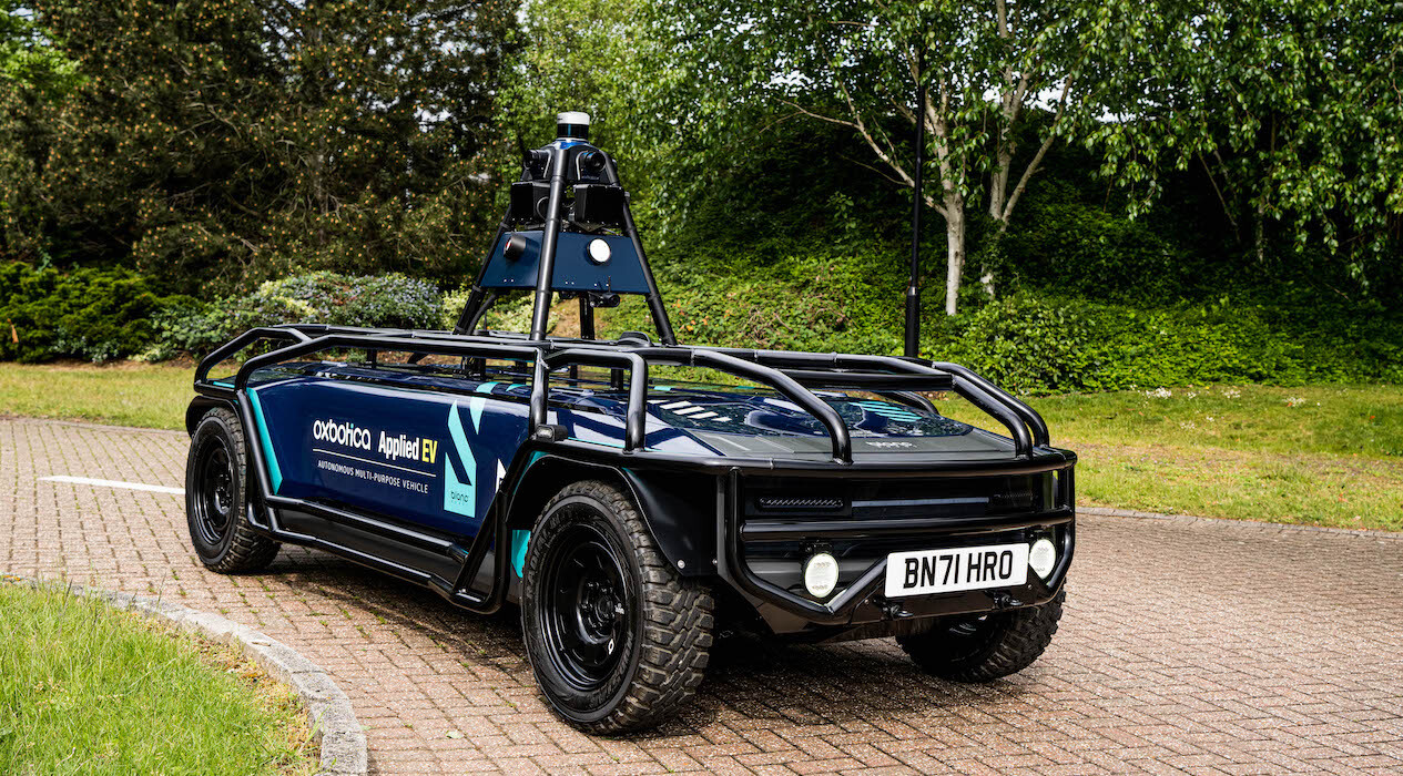 Applied EV vehicle Blanc Robot received a registered UK car license. 