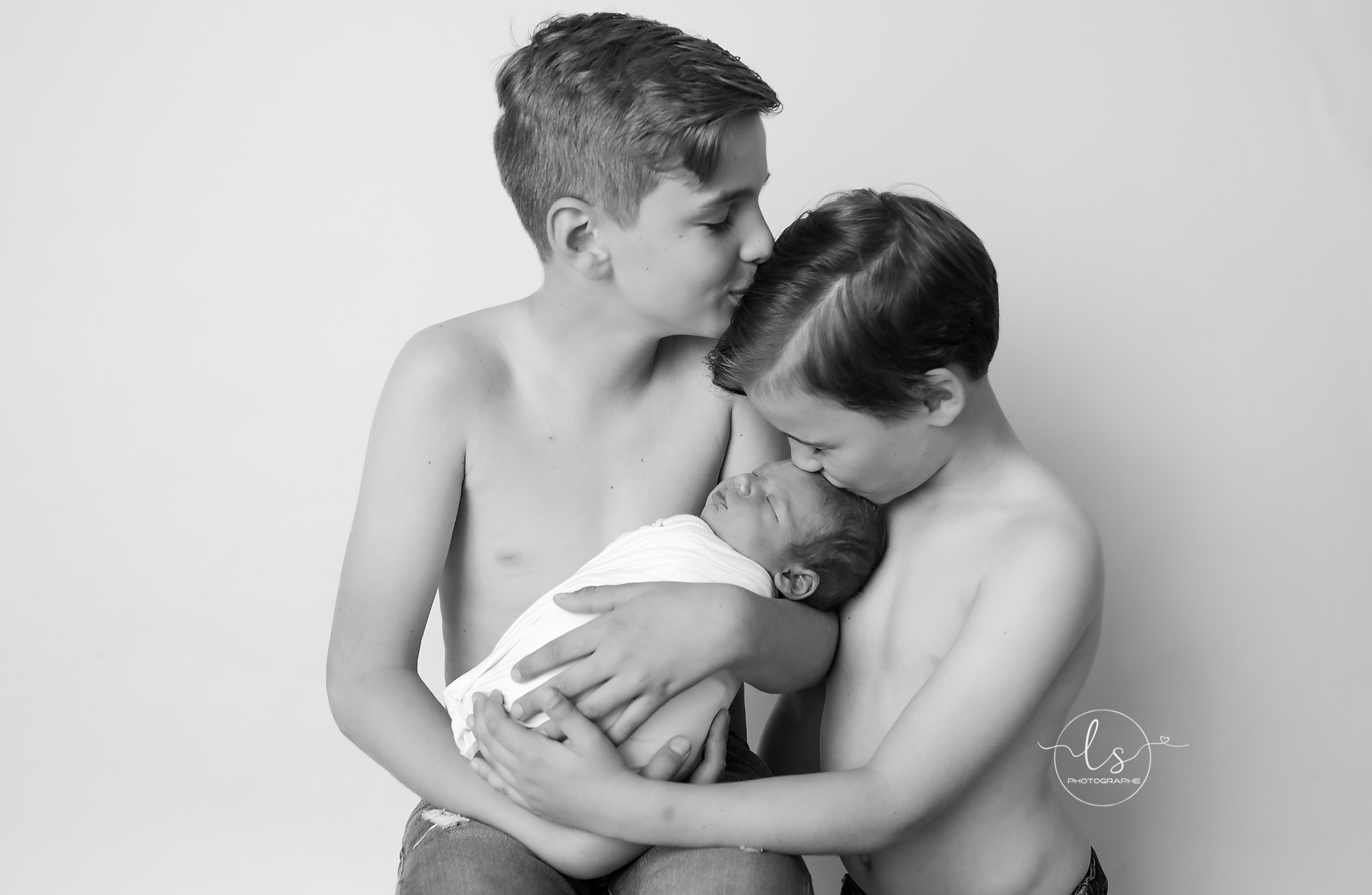 Photographe studio nouveau-né naissance Belgique famille