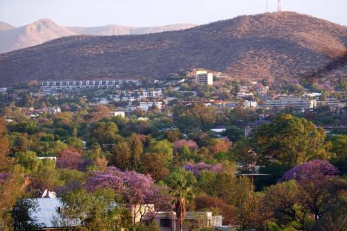 Kijk op Windhoek   Namibië