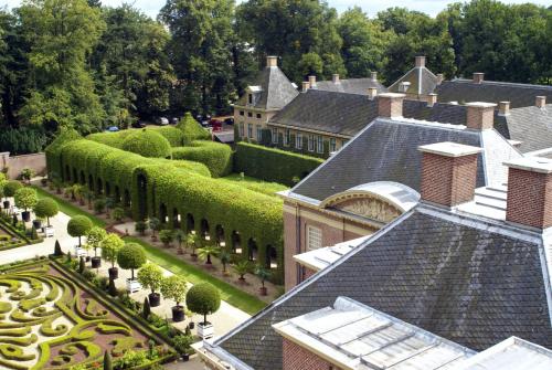 Kijkje over een deel van paleis het Loo