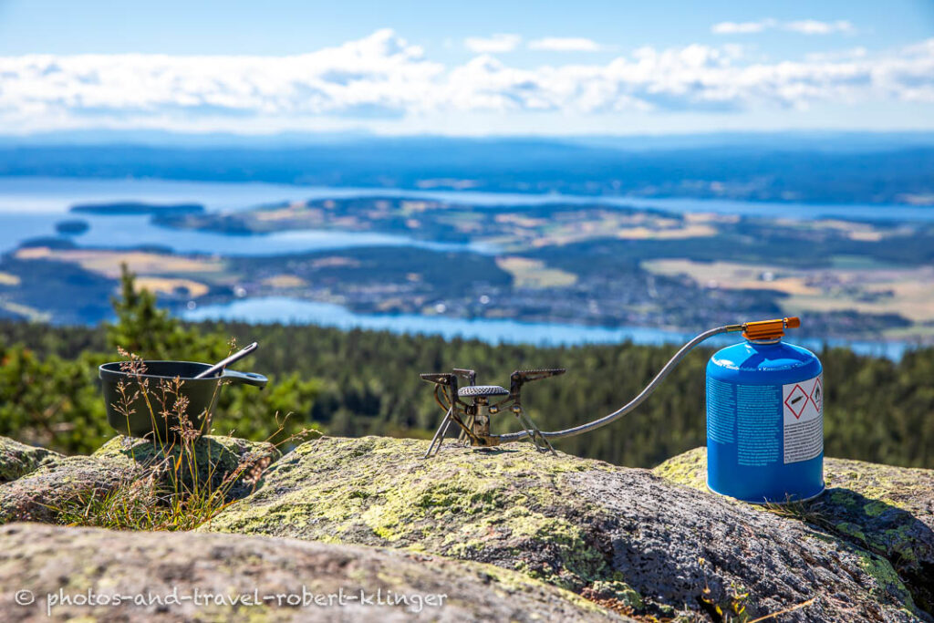 Cooking lunch in Gyrihaugen