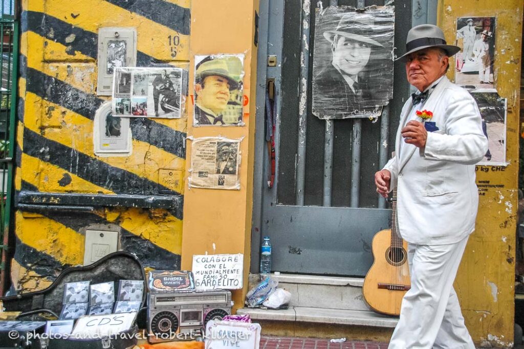 A street artist in Buenos Aires