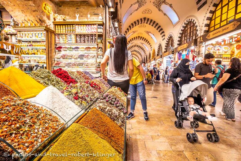 The spice bazar in Istanbul