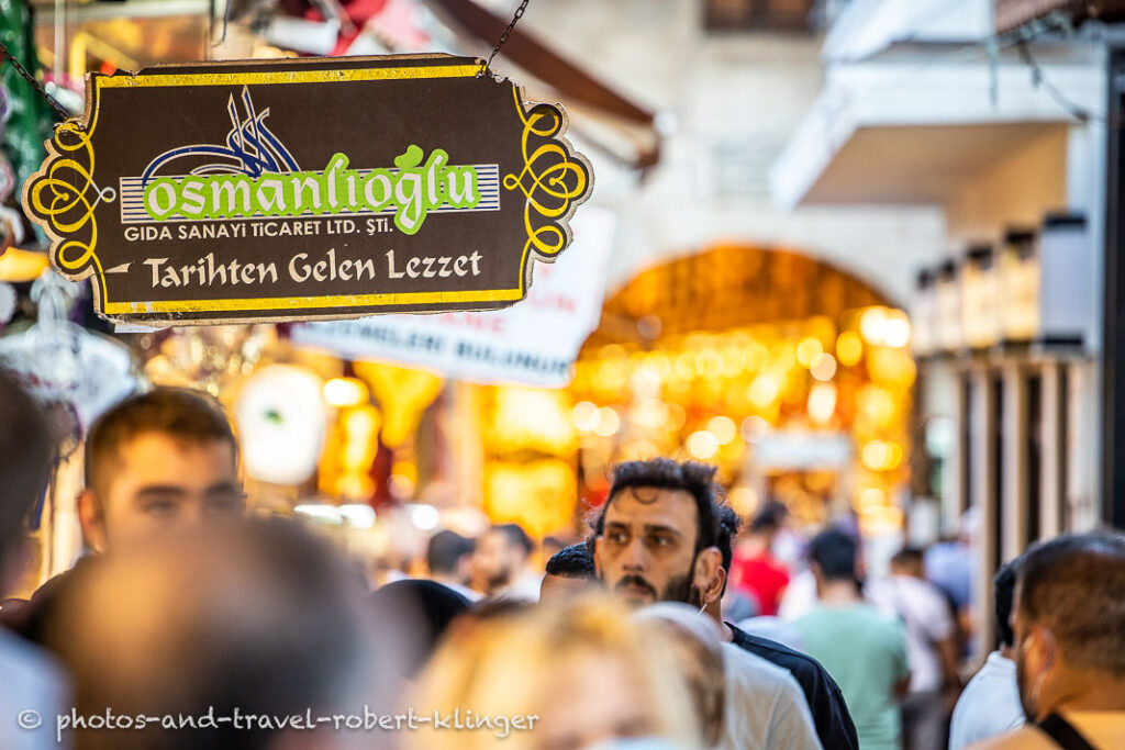 The entrance into the spice bazar in Istanbul