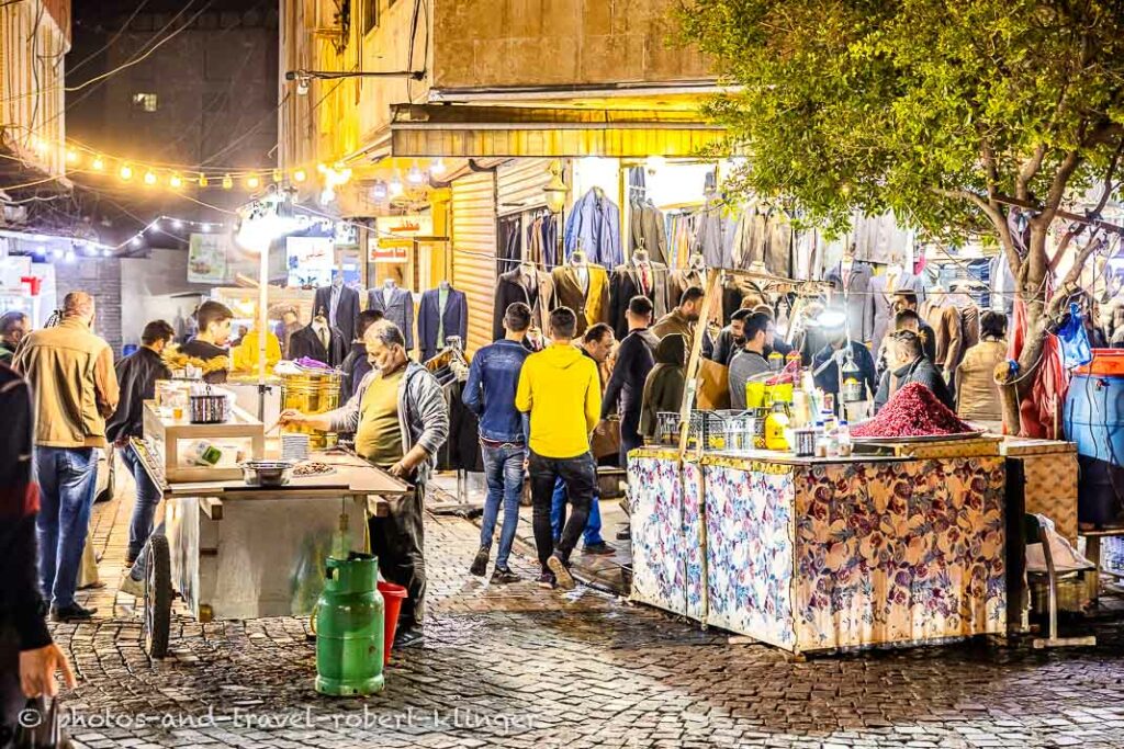 Street restaurants in Erbil