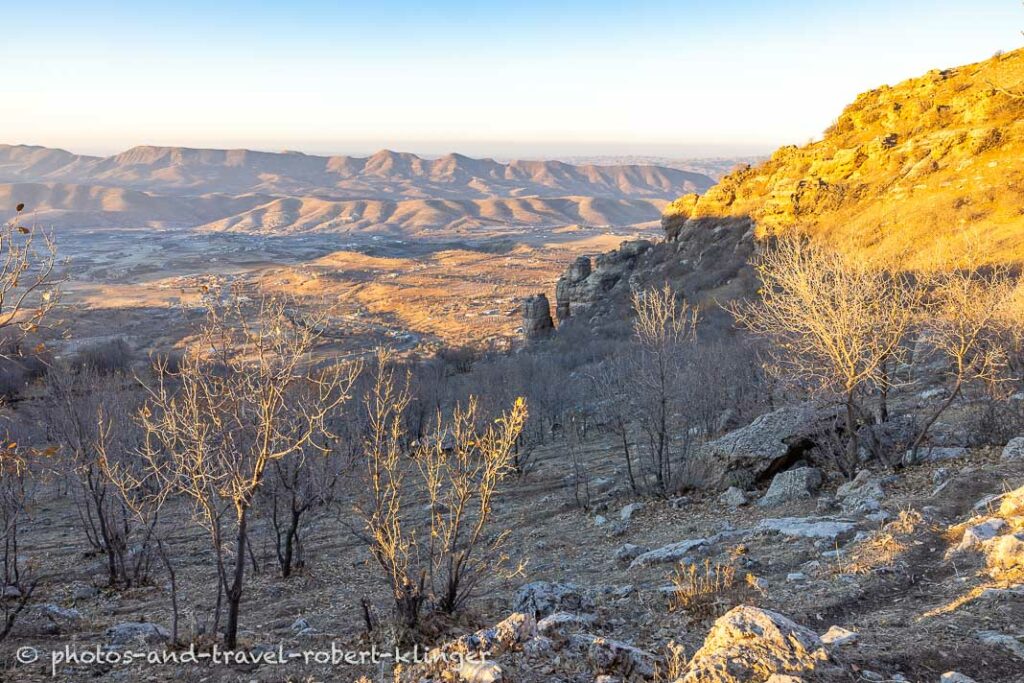 The evening sun in the mountains of Kurdistane