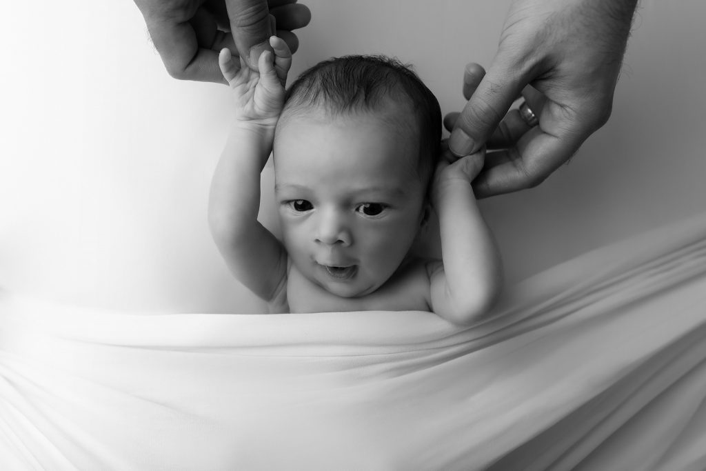  nyföddfotografering med fotograf i västerås
