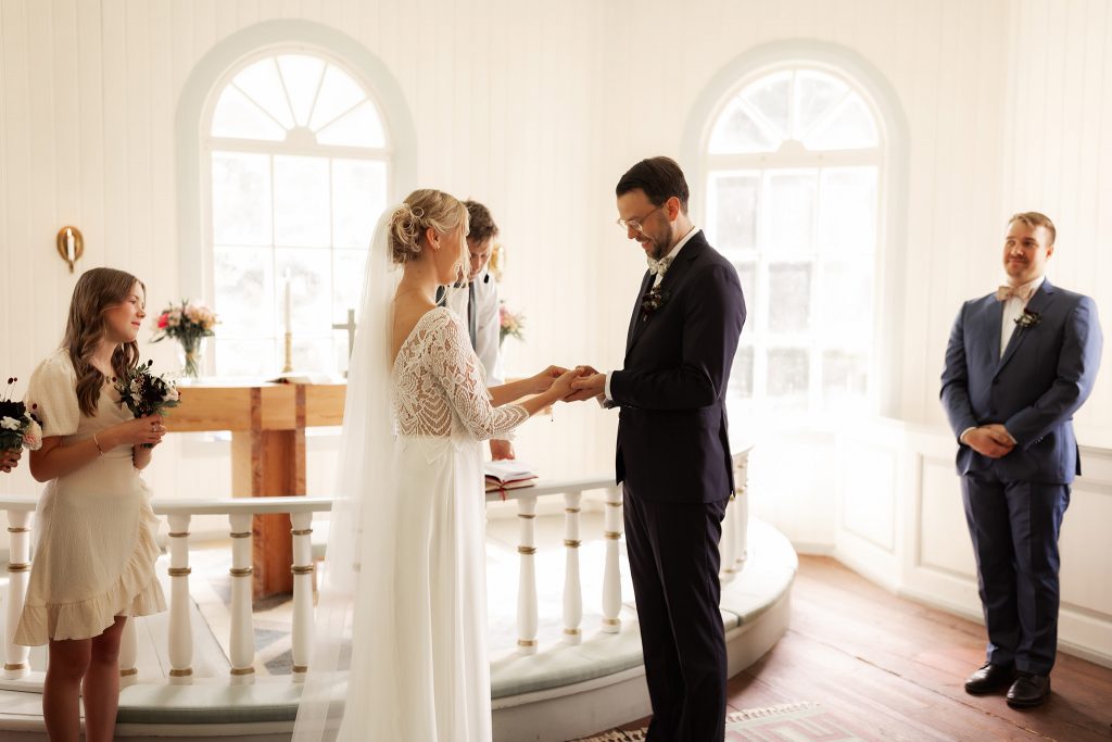 Fotograf Västerås, bröllopsfotograf Västerås, bröllopsfotograf sverige, västerås fotograf, videograf, videograf västerås,
Bröllopsplanering, Bröllopsidéer, Bröllopskläder, Bröllopsdekorationer, Bröllopslokaler, Bröllopsfotograf, Bröllopstårta, Bröllopsinbjudningar, Bröllopsmusik, Bröllopsblommor, Bröllopsfrisyrer, Bröllopssmink, Bröllopsdestinationer, Bröllopsplanerare, Bröllopstraditioner, Bröllopsgästlistan, Bröllopsspel, Bröllopsvideograf, Bröllopsresor, Bröllopsblommor och blomsterarrangemang, Bröllopsdekorationstips, Bröllopsbordsdekorationer, Bröllopsbelysning, Bröllopsceremoni, Bröllopsfest, Bröllopsmeny, Bröllopsdukning, Bröllopsdesign, Bröllopsteman, Bröllopsfärger, Bröllopsinredning, Bröllopslokaldekorationer