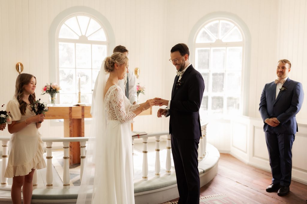 Fotograf Västerås, bröllopsfotograf Västerås, bröllopsfotograf sverige, västerås fotograf, videograf, videograf västerås,
Bröllopsplanering, Bröllopsidéer, Bröllopskläder, Bröllopsdekorationer, Bröllopslokaler, Bröllopsfotograf, Bröllopstårta, Bröllopsinbjudningar, Bröllopsmusik, Bröllopsblommor, Bröllopsfrisyrer, Bröllopssmink, Bröllopsdestinationer, Bröllopsplanerare, Bröllopstraditioner, Bröllopsgästlistan, Bröllopsspel, Bröllopsvideograf, Bröllopsresor, Bröllopsblommor och blomsterarrangemang, Bröllopsdekorationstips, Bröllopsbordsdekorationer, Bröllopsbelysning, Bröllopsceremoni, Bröllopsfest, Bröllopsmeny, Bröllopsdukning, Bröllopsdesign, Bröllopsteman, Bröllopsfärger, Bröllopsinredning, Bröllopslokaldekorationer