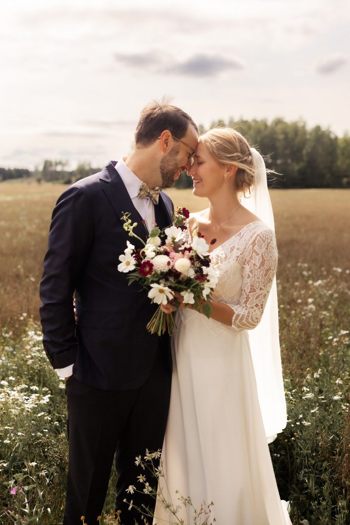 countryside wedding by the lake