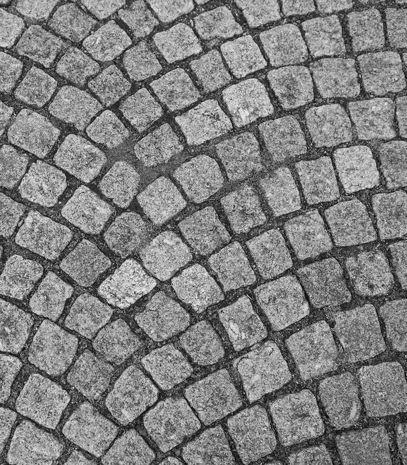 Professionell stenläggning i Göteborg Stensättare i arbete