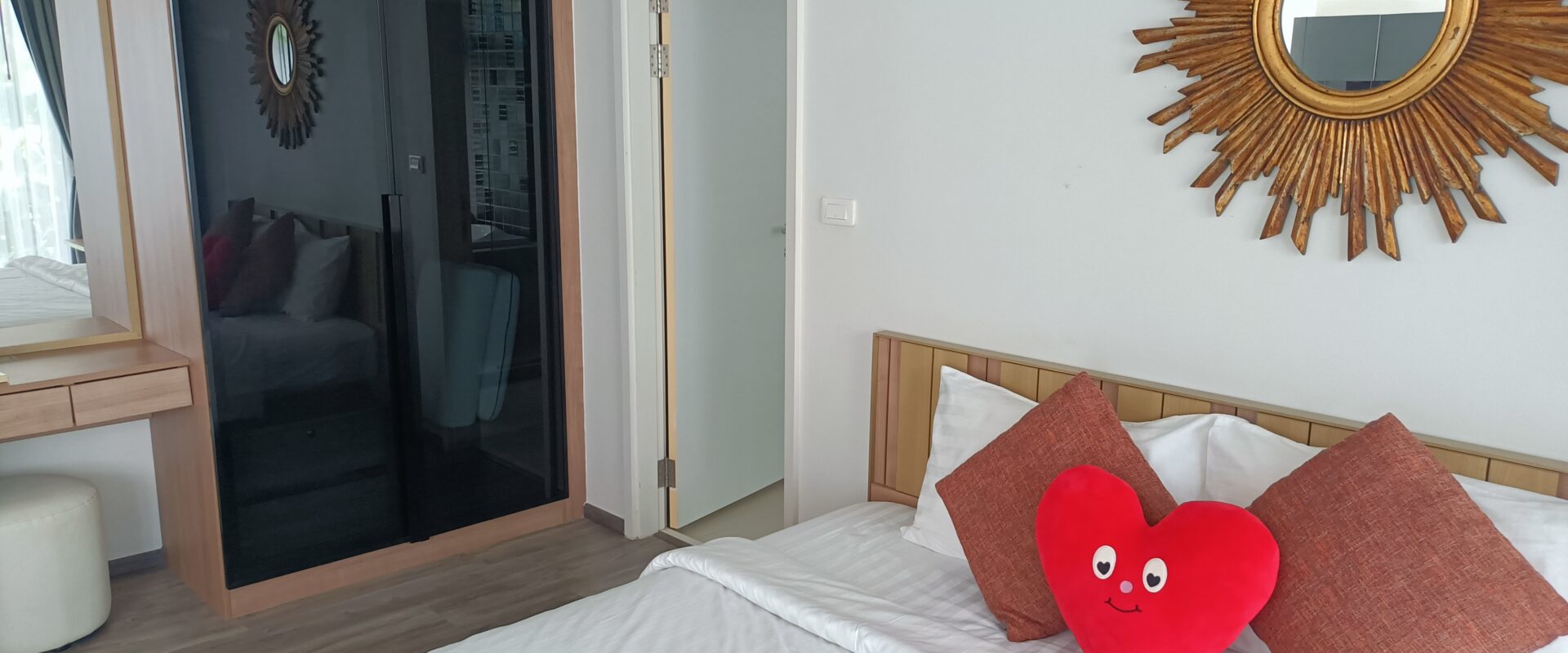 The Deck Patong – Luxury Apartment