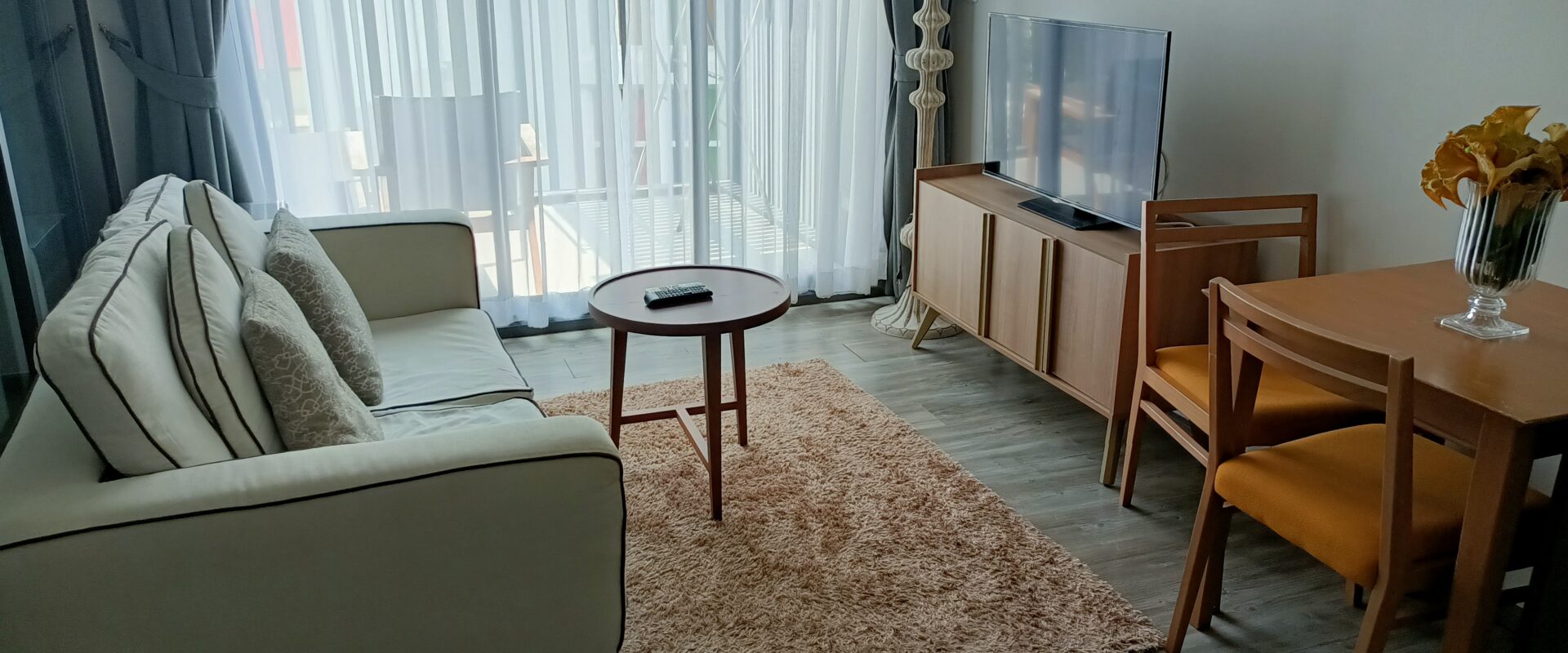 The Deck Patong – Luxury Apartment