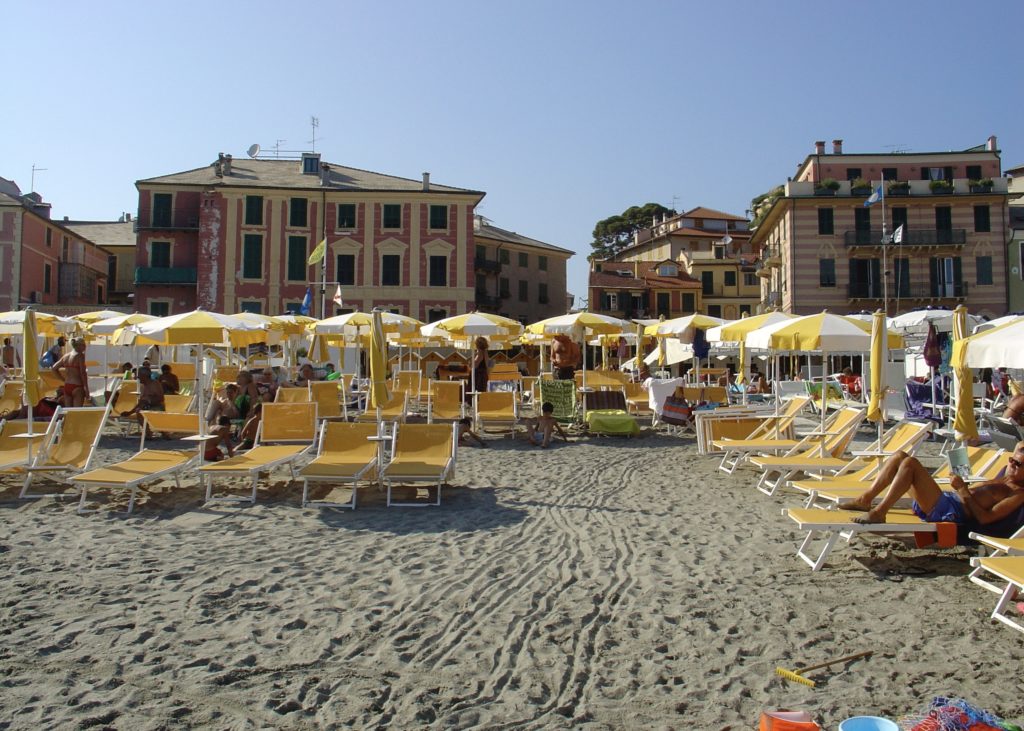 Strand Celle Ligure