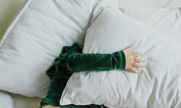 Tijd dat school leert: studenten moeten later beginnen