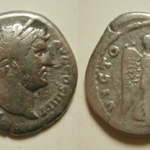Hadrianus Zilveren Denarius -VICTORIA AVG- 135 AD