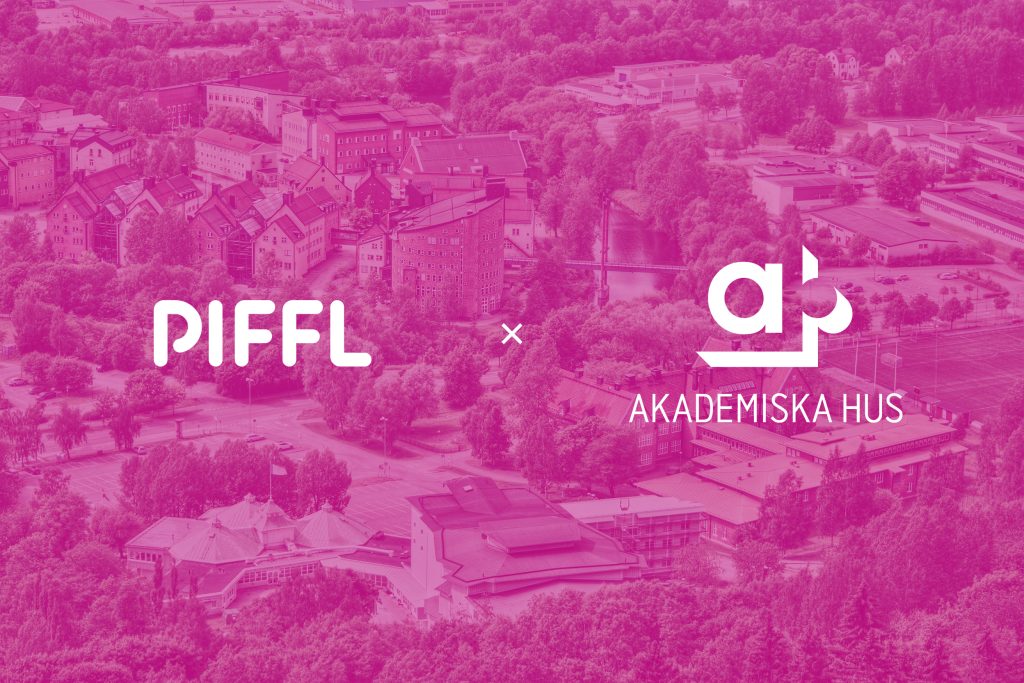 Bild på campusområde med logotyp för Piffl och Akademiska Hus.