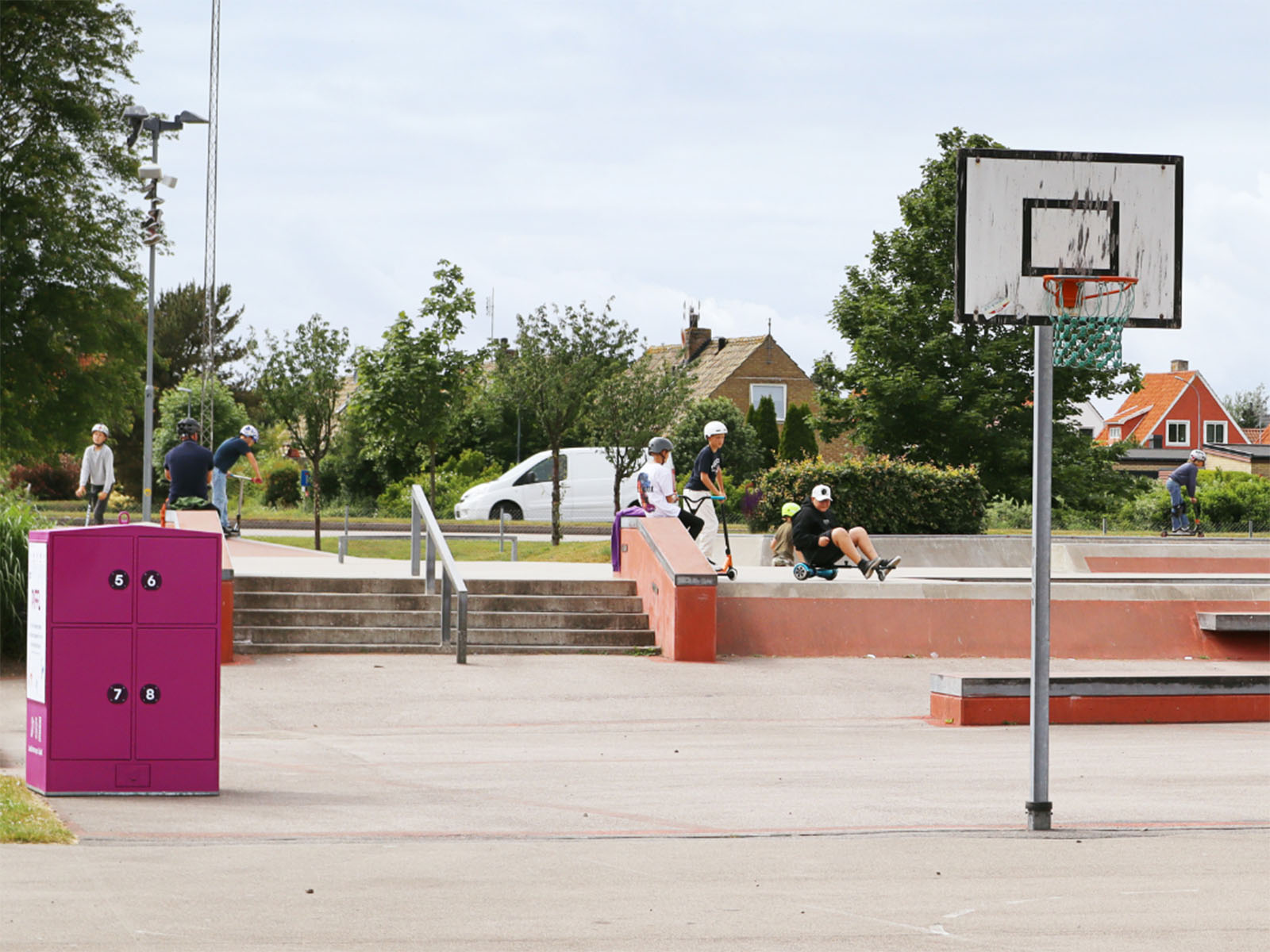 En aktivitetsbox från Piffl vid skateparken i Höganäs