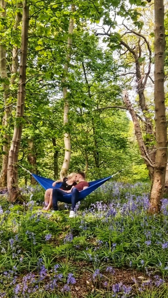 Amy & Liam on a Yeabuddy Hammock at Roslin Glen Country Park making the most of their time in Scotland and enjoying visiting the different nature spots.