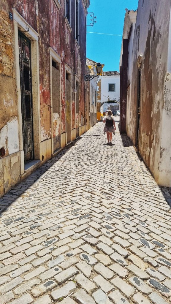 Wandering the streets in Faro, Portugal is one of the best things to do when you visit which is why it has made our top 9 things to do.