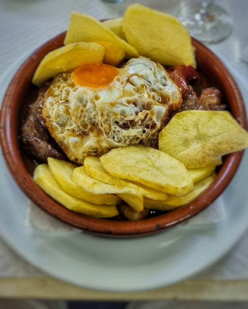 This was a gorgeous dish that Liam had in Restaurante Sol e Jardim. It consisted of steak, potatoes and then topped with a fried egg.