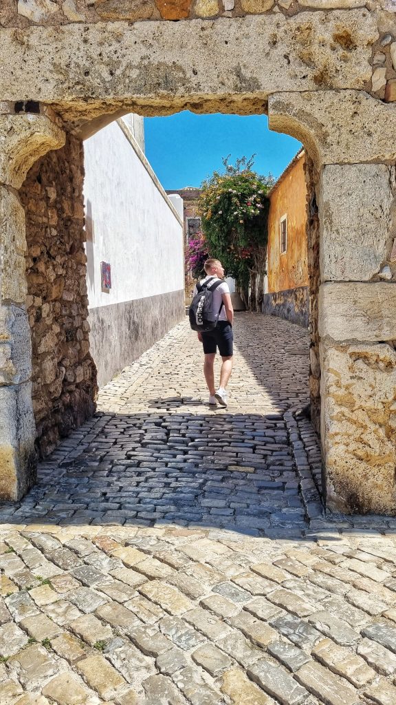 The old city wall are absolutely incredible so when you're spending your time in Faro you need to take some time to wander the cobbled streets.