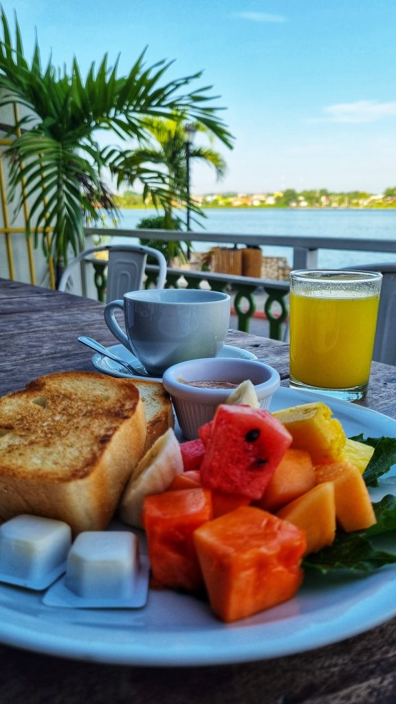 Free breakfast provided by Hotel Peten in Guatemala.