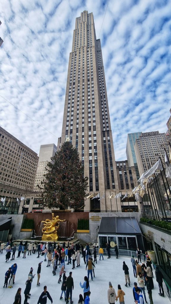 The Rockefeller Centre is one of the most incredible places to visit in Manhattan during the festive period. You will get to enjoy the stunning Christmas tree and head on the ice for some skating.