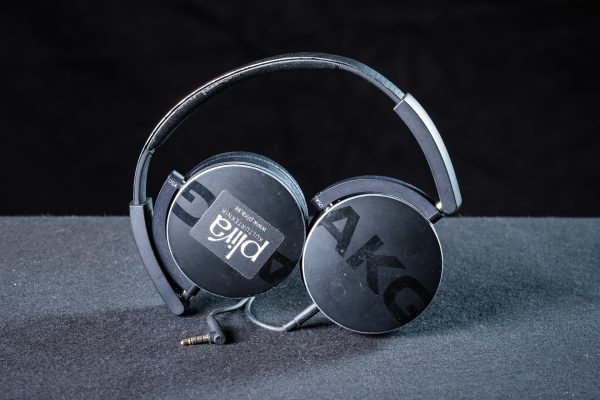 AKG Y-50